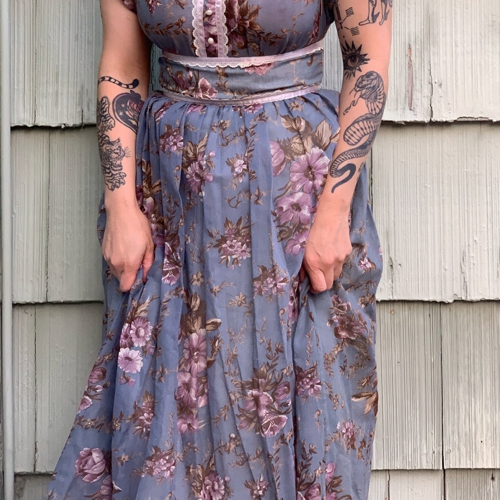 SOLD Vintage Gunne Sax floral lace prairie dress - Picture 4 of 11